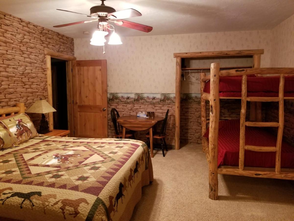 Sunlit Oasis Bed & Breakfast Notom Luaran gambar