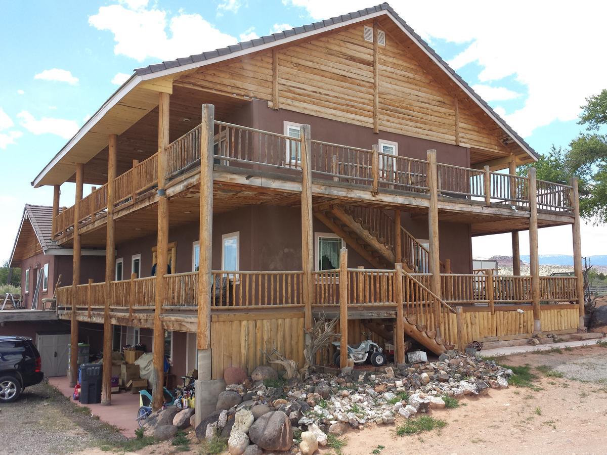 Sunlit Oasis Bed & Breakfast Notom Luaran gambar